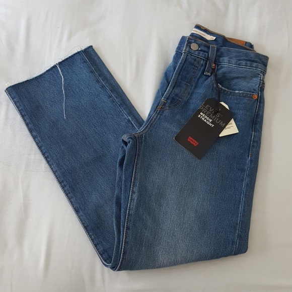 Levi's Wedgie Fit High Rise Straight Leg Jeans - Picture 5 of 7